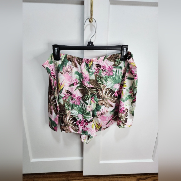 Victoria's Secret 2 Piece Satin Pajama Set - Picture 6 of 6